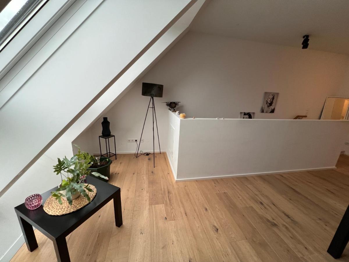 Tina´s Apartment Wina Bagian luar foto