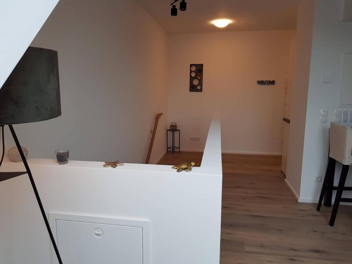 Tina´s Apartment Wina Bagian luar foto